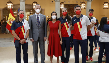 El vóley playa nacional presente en las recepciones con SSMM Los Reyes de España y Pedro Sánchez 