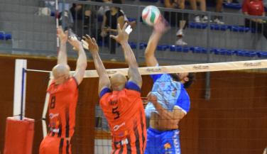 Grupo Rafael Afonso San Roque tumba al subcampeón de la Superliga en su estreno liguero