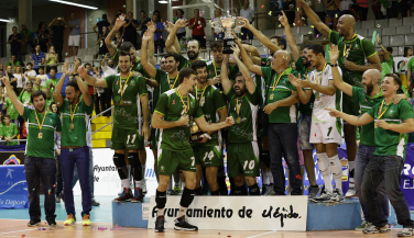 Unicaja Almería remonta para conquistar la Supercopa