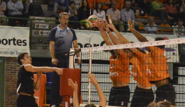 CAI Voleibol Teruel vence a VP Madrid por la vía rápida