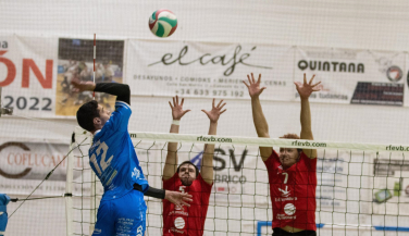 Voley Textil Santanderina remonta ante un combativo Extremadura Grupo Laura Otero
