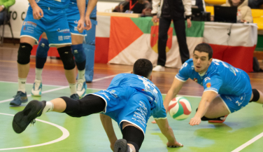 Voley Textil Santanderina se abona al tie break para alcanzar las semifinales de la Copa