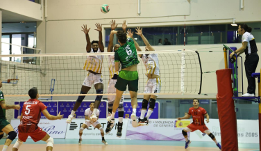 Gran partido de Unicaja Costa de Almería para superar a Grupo Rafael Afonso San Roque en tres sets