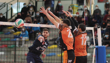 Leleman VB Valencia supera a UD Ibiza Ushuaïa Volley en un duelo directo por la permanencia