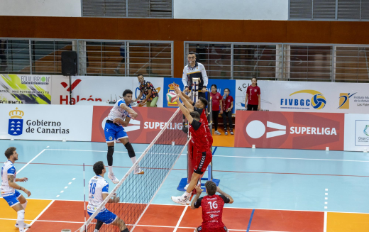   El Bus Leader San Roque rescata un punto en la visita del Playas de Benidorm